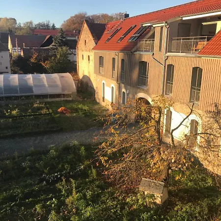 Gaestehaus ベッド・アンド・ブレックファスト Lausnitz